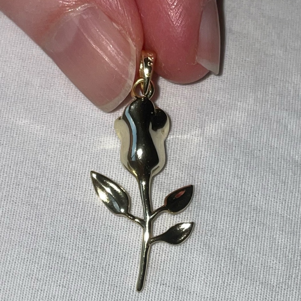 18k gold vermeil over 925 high quality sterling silver rose necklace. NWOT. - Picture 2 of 6